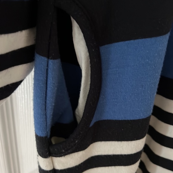 Comfortable and Cute Long Sleeve Dress - Picture 3 of 4